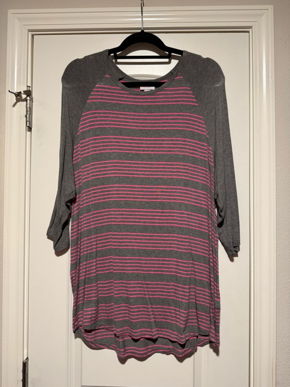 LuLaRoe Gray Top with Pink Stripes